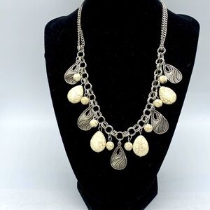 Paparazzi Necklace & Earrings Set NWT